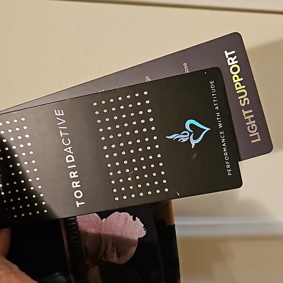 Torrid NWT floral lace active bra Size 3x - Picture 5 of 10